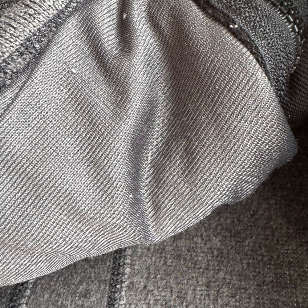 Kuiu Jacket Womens Size XS Gray High Loft Sweater Fleece Full Zip Thumbholes - Picture 6 of 7